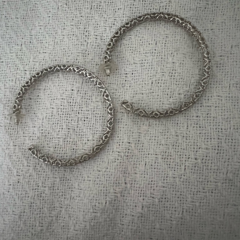 Kendra Scott Silver Textured Hoop Earrings